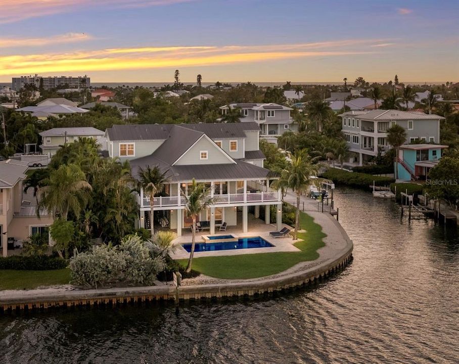 На продажу: $5,995,000 (5 спален, 5 ванн, 4995 Квадратных фут)