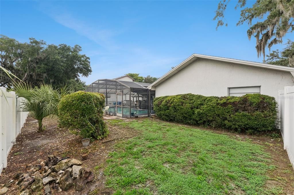 For Sale: $450,000 (4 beds, 2 baths, 2178 Square Feet)
