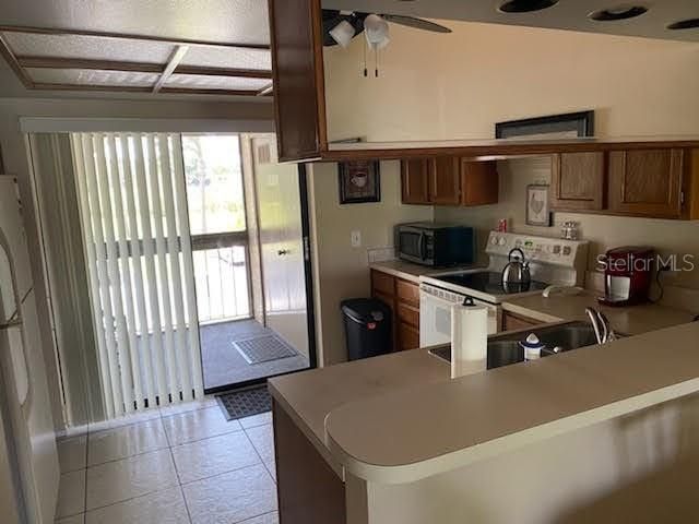 For Rent: $1,950 (2 beds, 2 baths, 924 Square Feet)