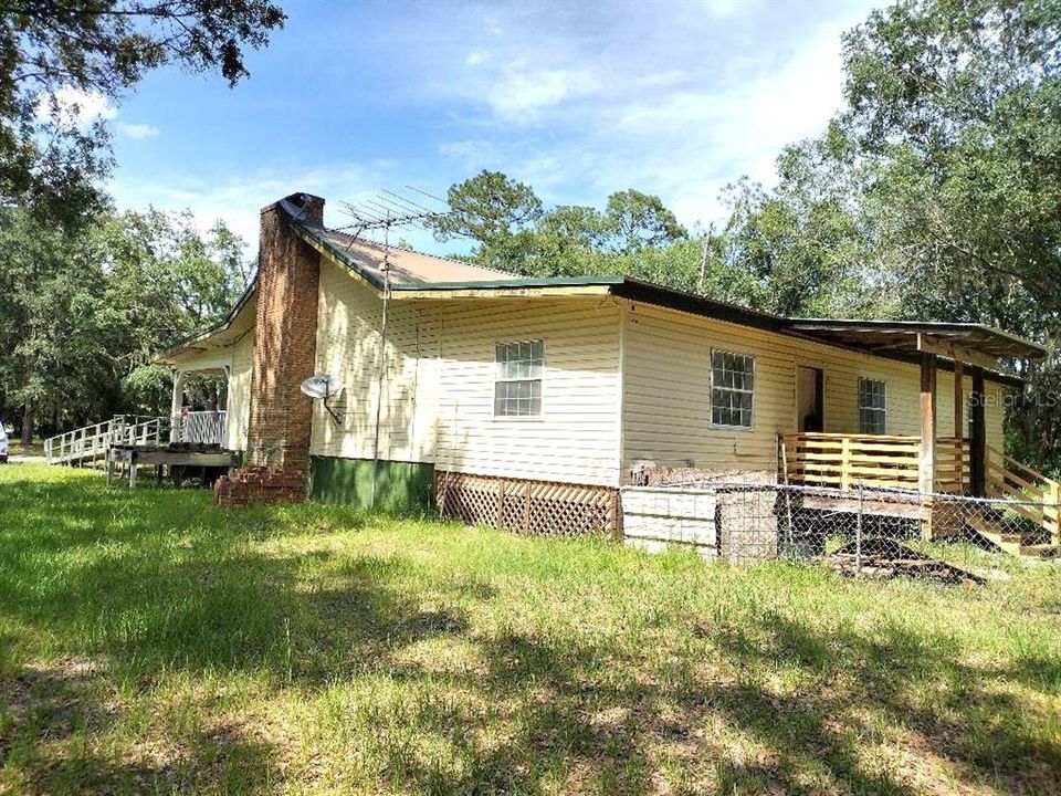For Sale: $429,900 (2 beds, 2 baths, 1500 Square Feet)