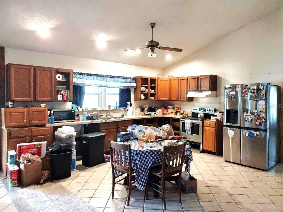 For Sale: $429,900 (2 beds, 2 baths, 1500 Square Feet)