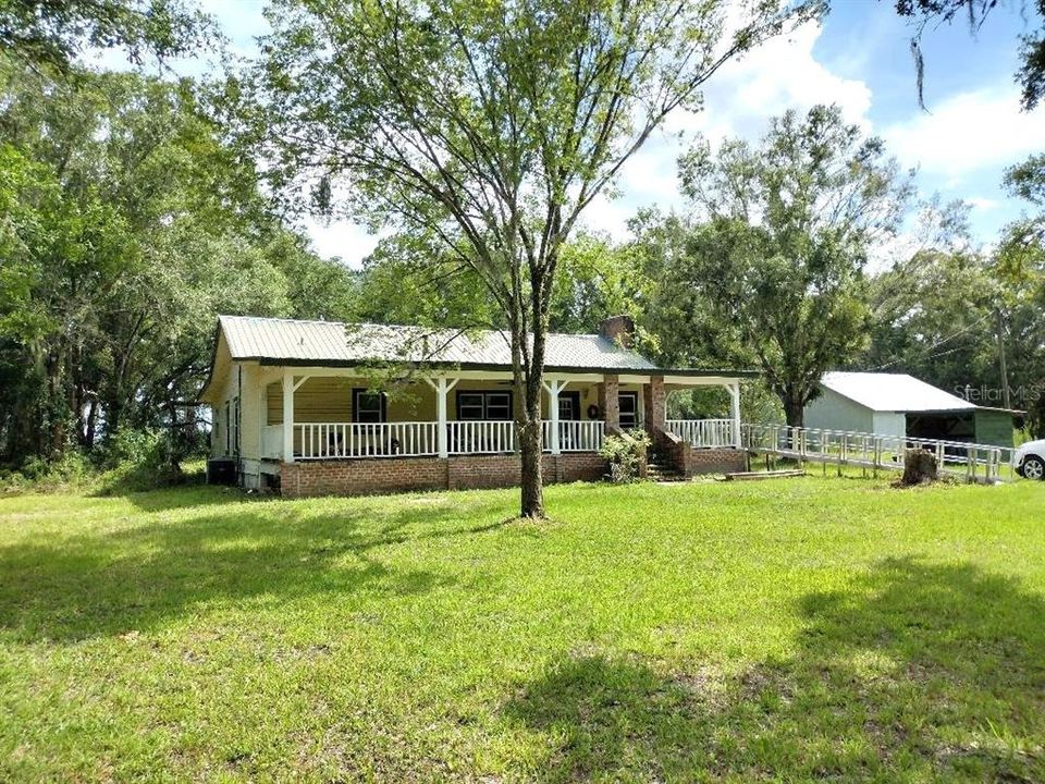 For Sale: $429,900 (2 beds, 2 baths, 1500 Square Feet)