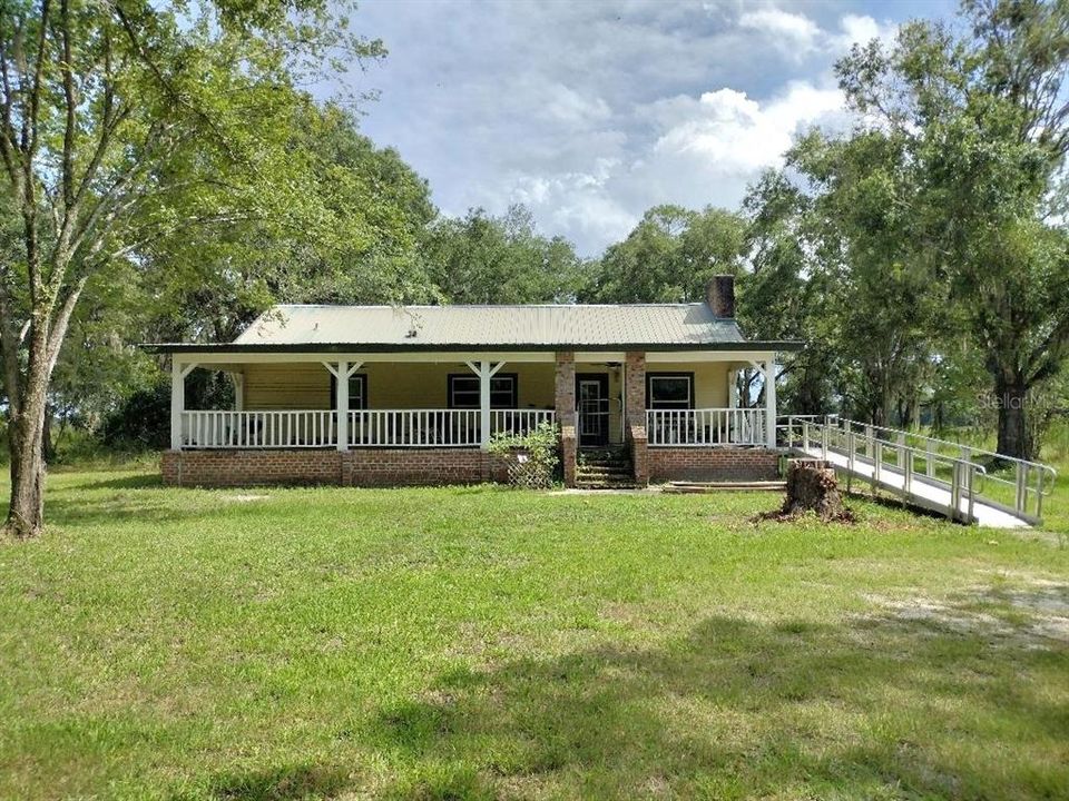 For Sale: $429,900 (2 beds, 2 baths, 1500 Square Feet)