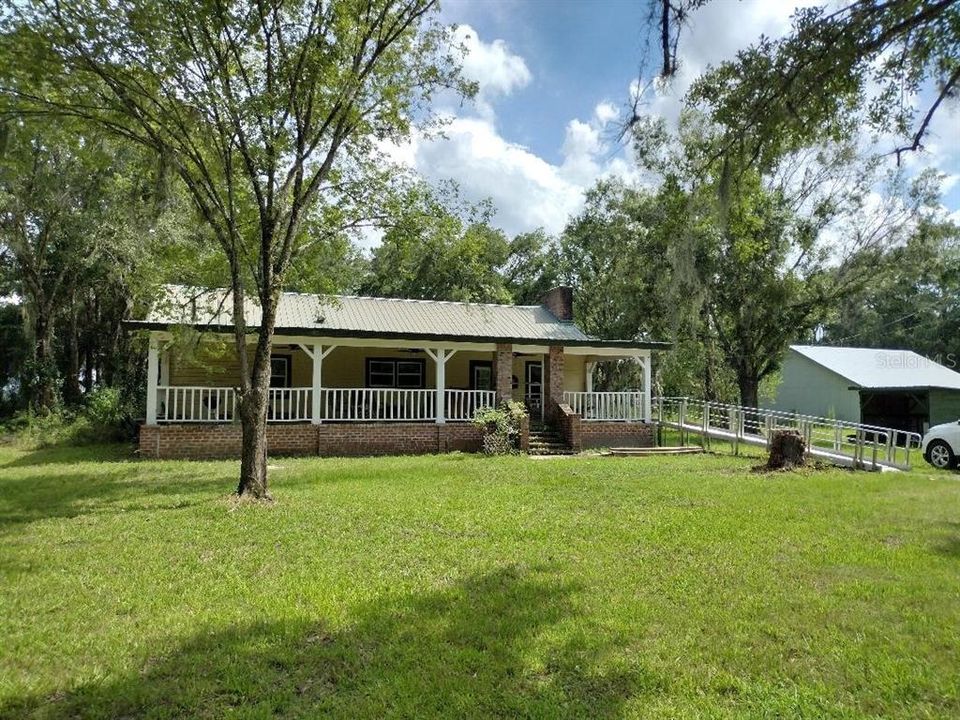 For Sale: $429,900 (2 beds, 2 baths, 1500 Square Feet)