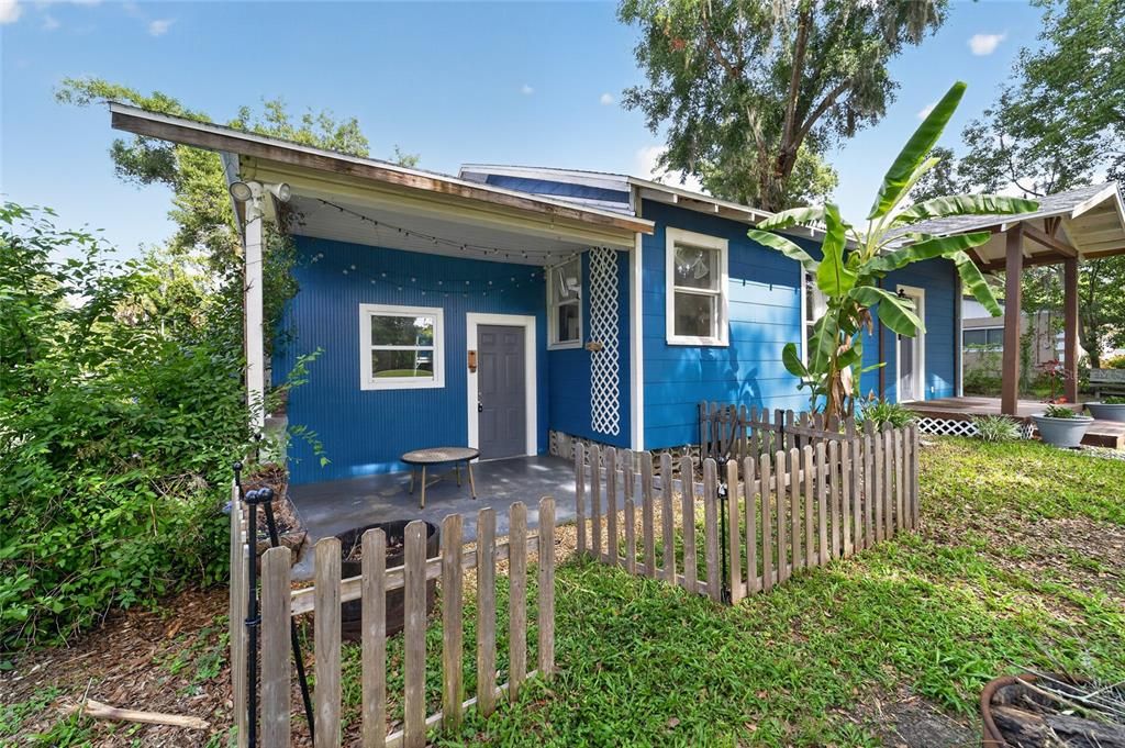 For Sale: $249,900 (3 beds, 2 baths, 1386 Square Feet)