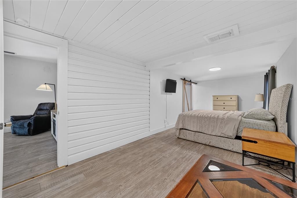 For Sale: $249,900 (3 beds, 2 baths, 1386 Square Feet)