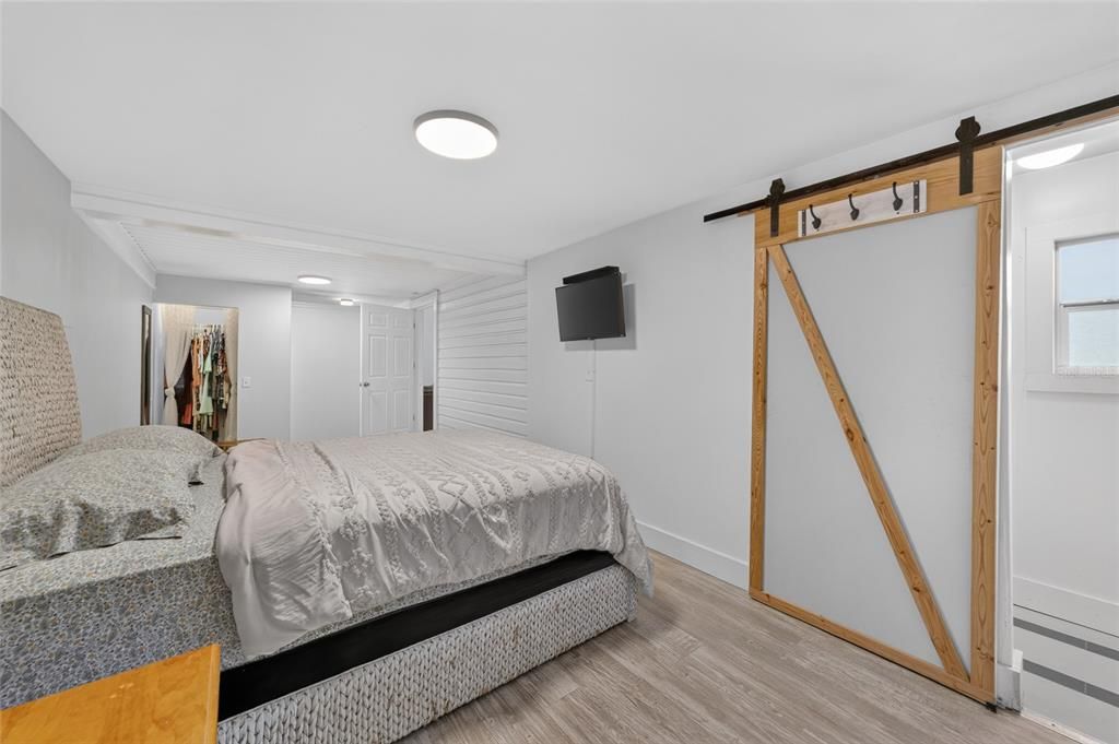 For Sale: $249,900 (3 beds, 2 baths, 1386 Square Feet)