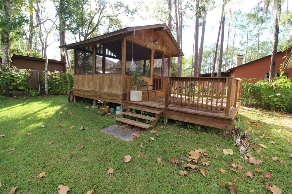 For Sale: $249,000 (1 beds, 1 baths, 750 Square Feet)