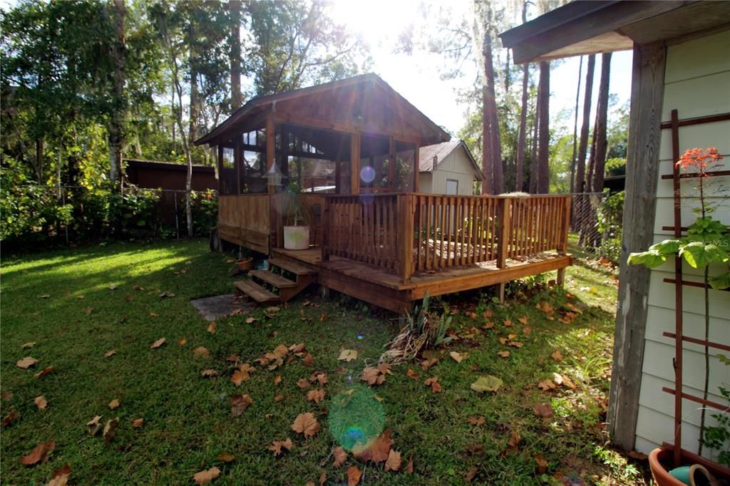 For Sale: $249,000 (1 beds, 1 baths, 750 Square Feet)