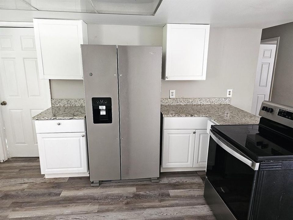 For Sale: $600,000 (0 beds, 0 baths, 4100 Square Feet)