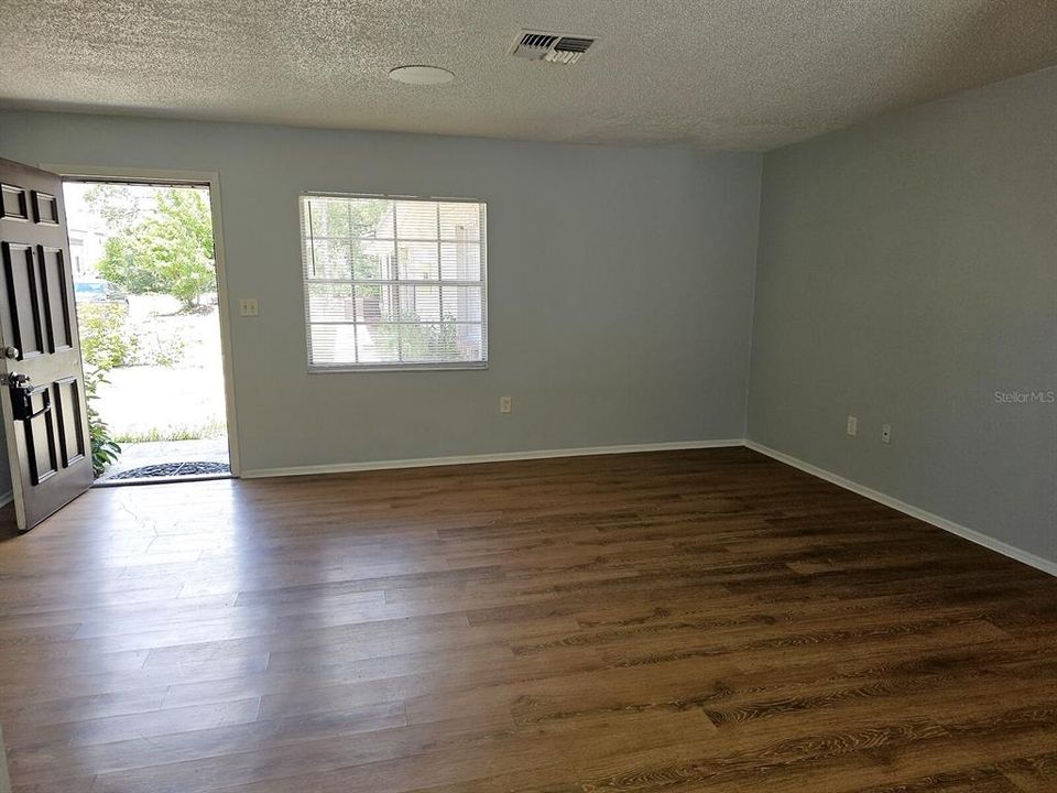 For Sale: $600,000 (0 beds, 0 baths, 4100 Square Feet)