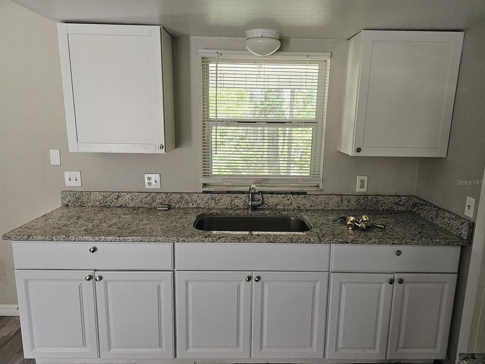 For Sale: $600,000 (0 beds, 0 baths, 4100 Square Feet)