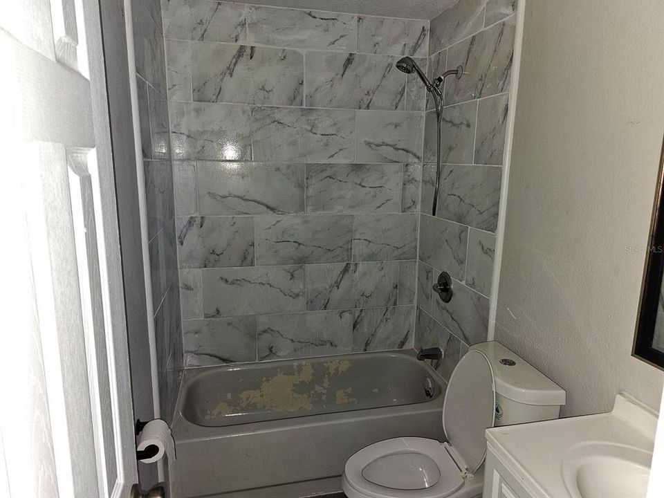 For Sale: $600,000 (0 beds, 0 baths, 4100 Square Feet)