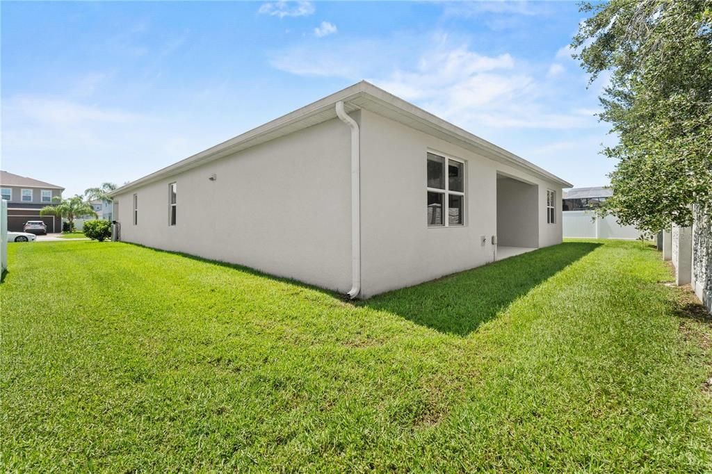 Activo con contrato: $520,000 (4 camas, 3 baños, 2535 Pies cuadrados)