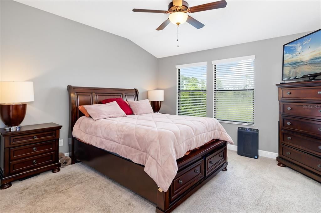 For Sale: $399,000 (3 beds, 2 baths, 1910 Square Feet)
