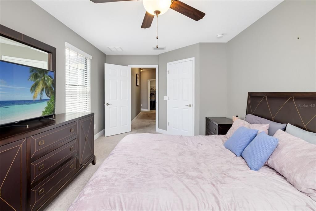 For Sale: $399,000 (3 beds, 2 baths, 1910 Square Feet)
