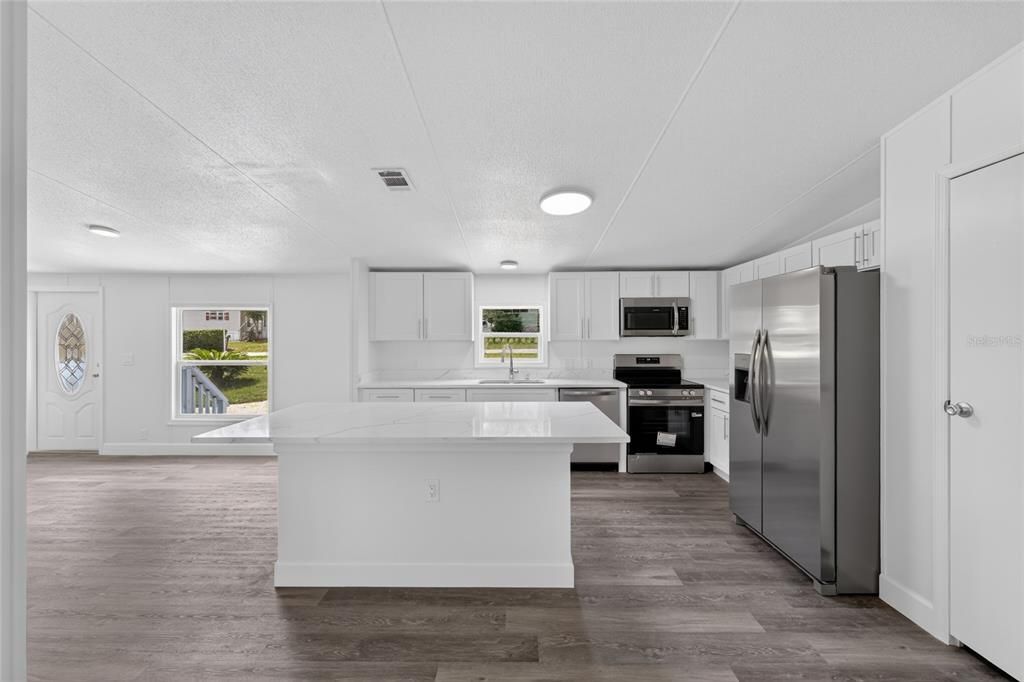 For Sale: $214,900 (3 beds, 2 baths, 1620 Square Feet)