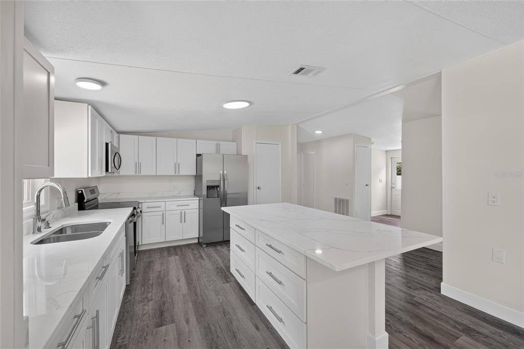 For Sale: $214,900 (3 beds, 2 baths, 1620 Square Feet)