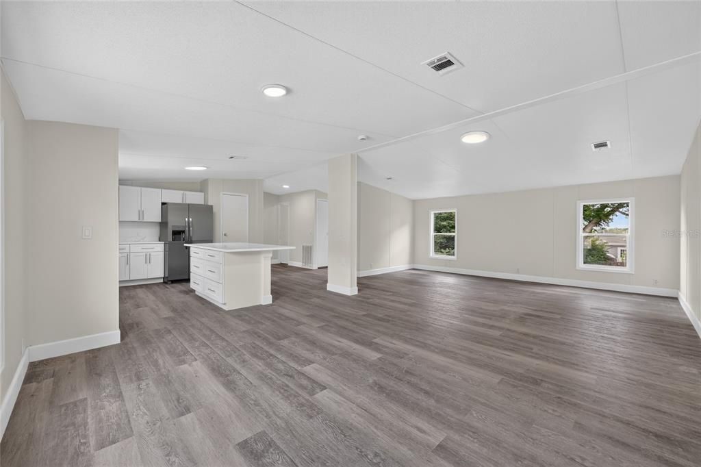 For Sale: $214,900 (3 beds, 2 baths, 1620 Square Feet)