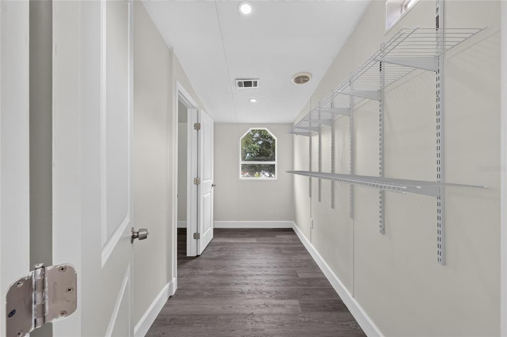 For Sale: $214,900 (3 beds, 2 baths, 1620 Square Feet)