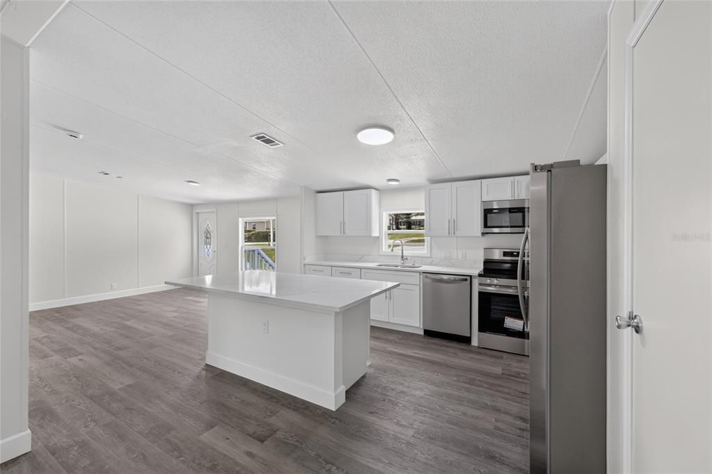 For Sale: $214,900 (3 beds, 2 baths, 1620 Square Feet)
