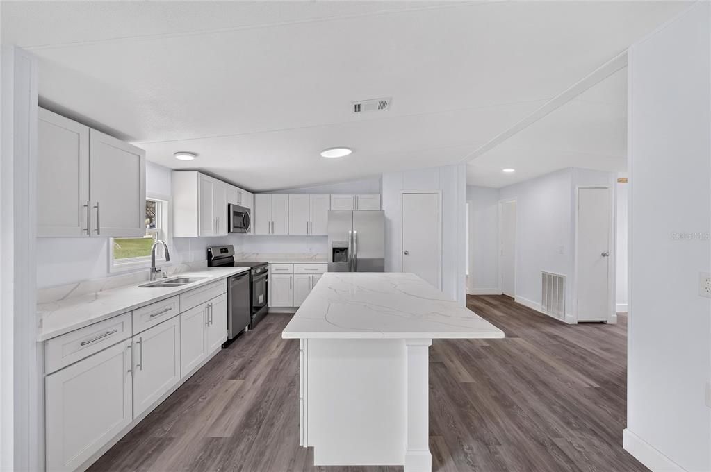 For Sale: $214,900 (3 beds, 2 baths, 1620 Square Feet)