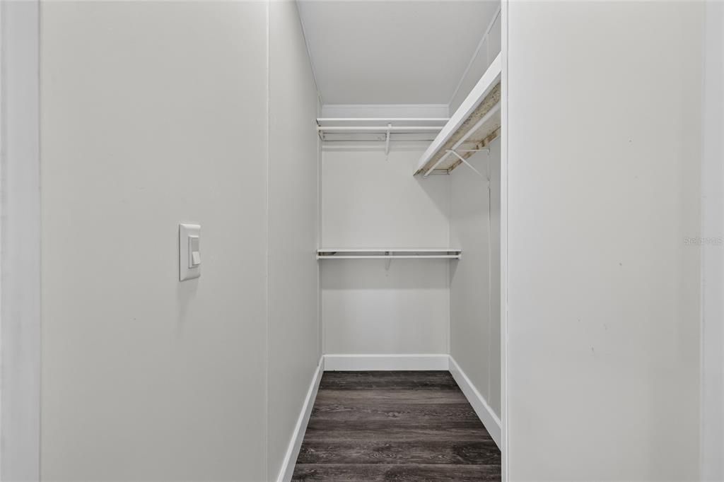 For Sale: $214,900 (3 beds, 2 baths, 1620 Square Feet)