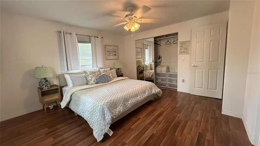 En Venta: $465,000 (3 camas, 2 baños, 1856 Pies cuadrados)