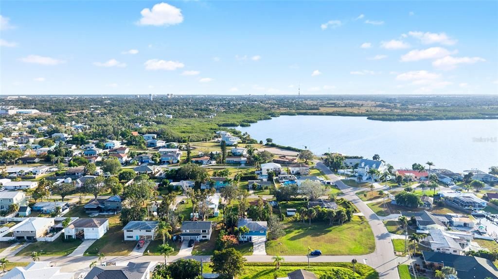 На продажу: $440,000 (3 спален, 2 ванн, 1856 Квадратных фут)
