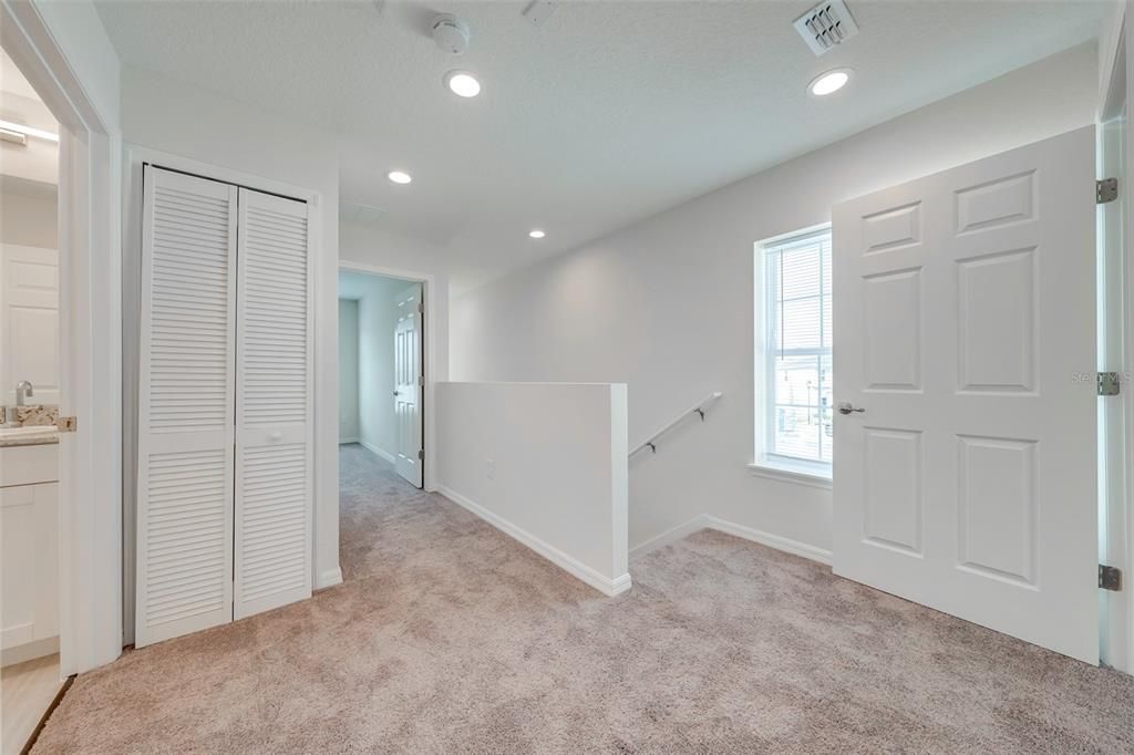 For Rent: $1,900 (3 beds, 2 baths, 1548 Square Feet)