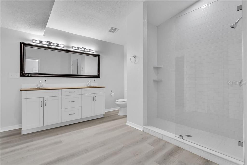 В аренду: $3,000 (4 спален, 2 ванн, 2634 Квадратных фут)