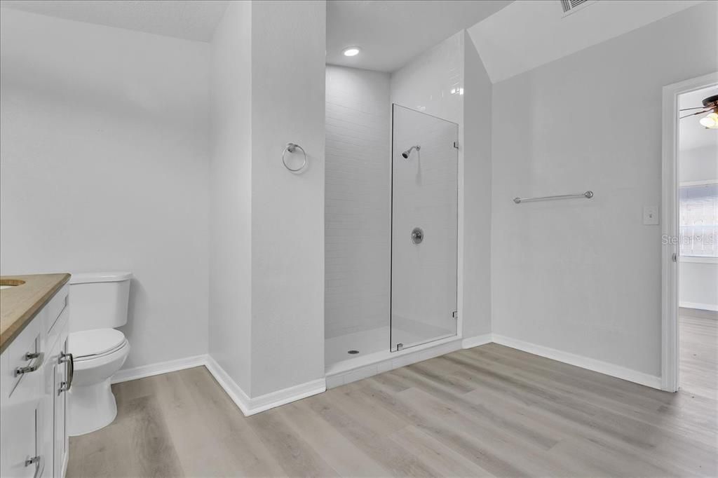 В аренду: $3,000 (4 спален, 2 ванн, 2634 Квадратных фут)