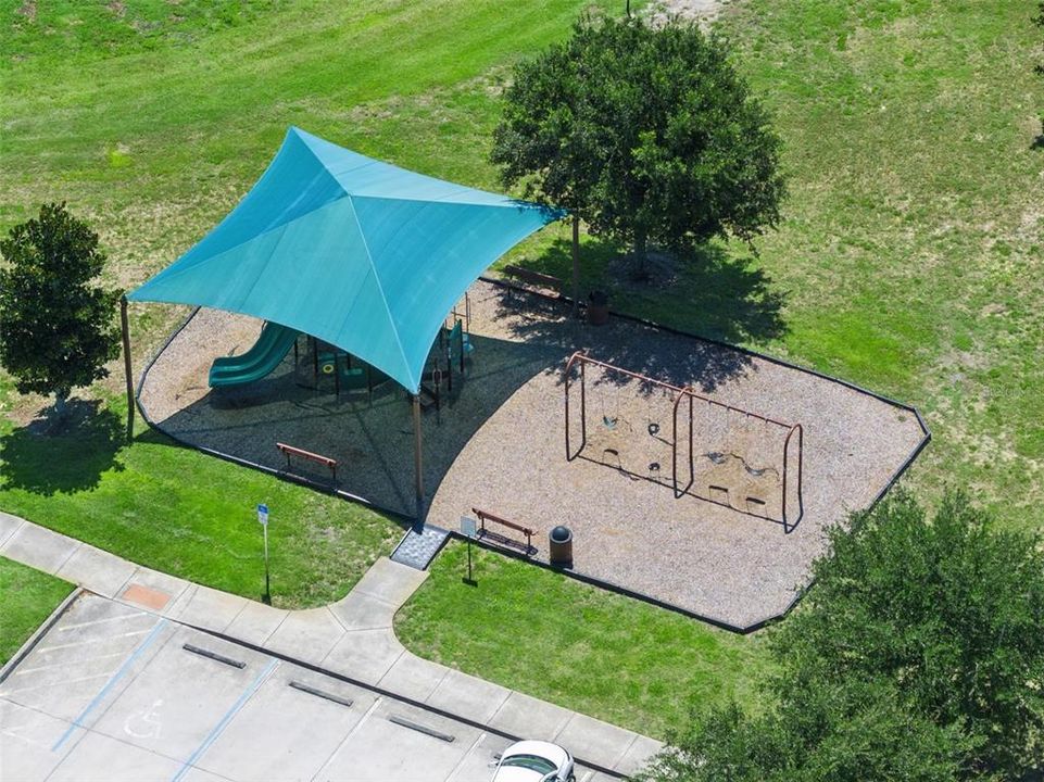 На продажу: $300,000 (3 спален, 2 ванн, 1606 Квадратных фут)