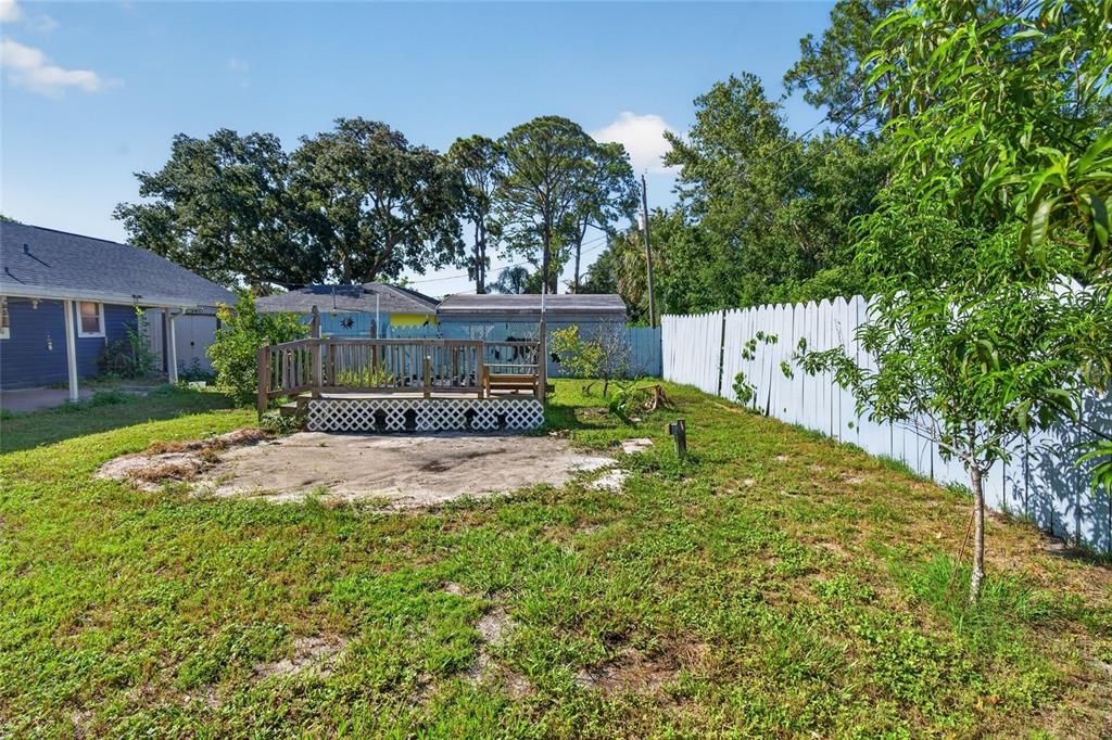 For Sale: $289,000 (3 beds, 2 baths, 1255 Square Feet)