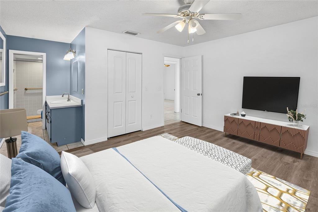 For Sale: $289,000 (3 beds, 2 baths, 1255 Square Feet)