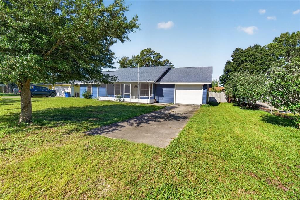 For Sale: $289,000 (3 beds, 2 baths, 1255 Square Feet)
