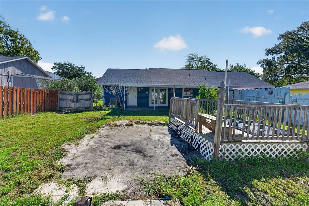 For Sale: $289,000 (3 beds, 2 baths, 1255 Square Feet)