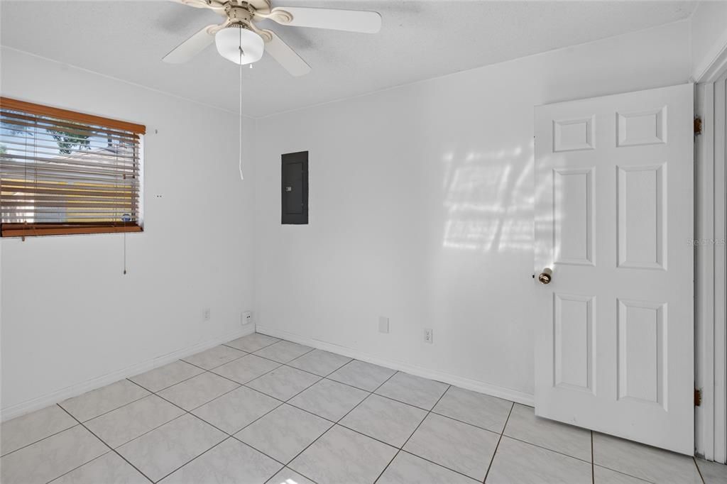 For Sale: $289,000 (3 beds, 2 baths, 1255 Square Feet)