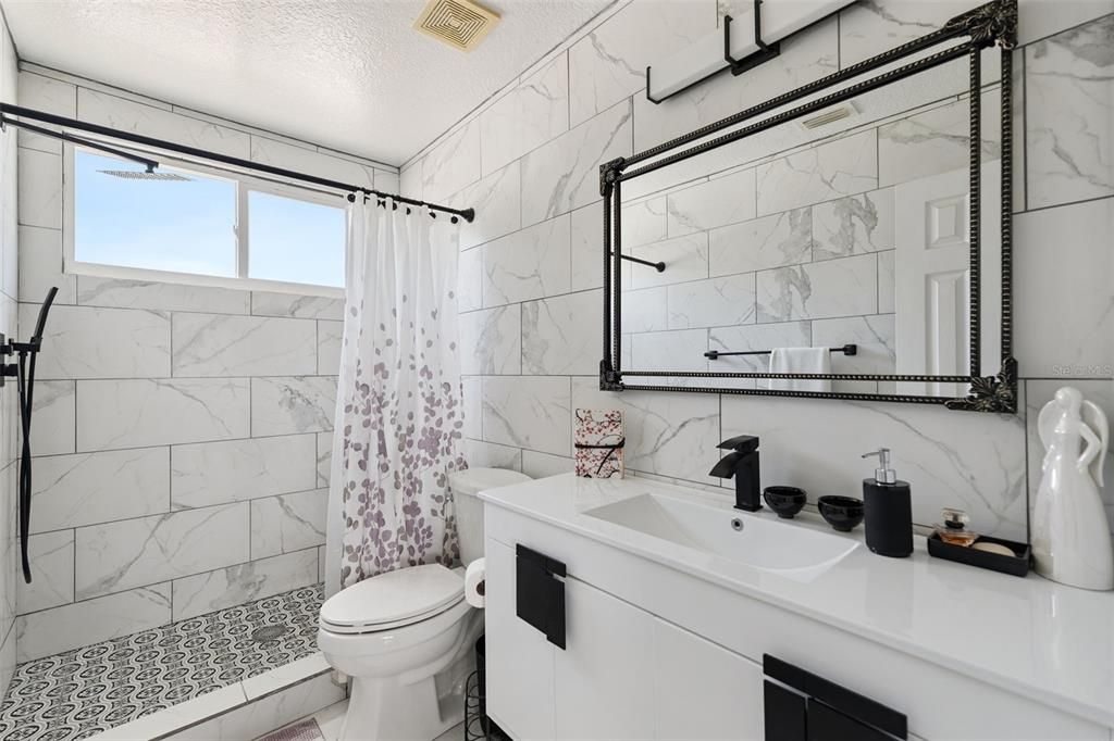En Venta: $349,000 (3 camas, 2 baños, 1320 Pies cuadrados)