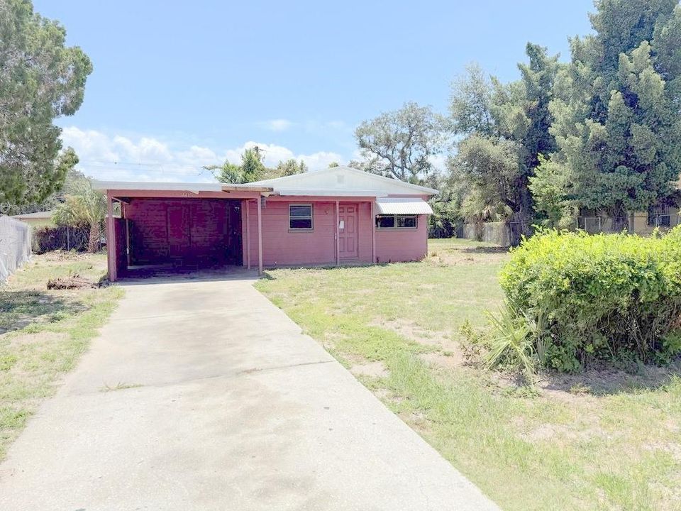 For Sale: $229,900 (3 beds, 1 baths, 1135 Square Feet)