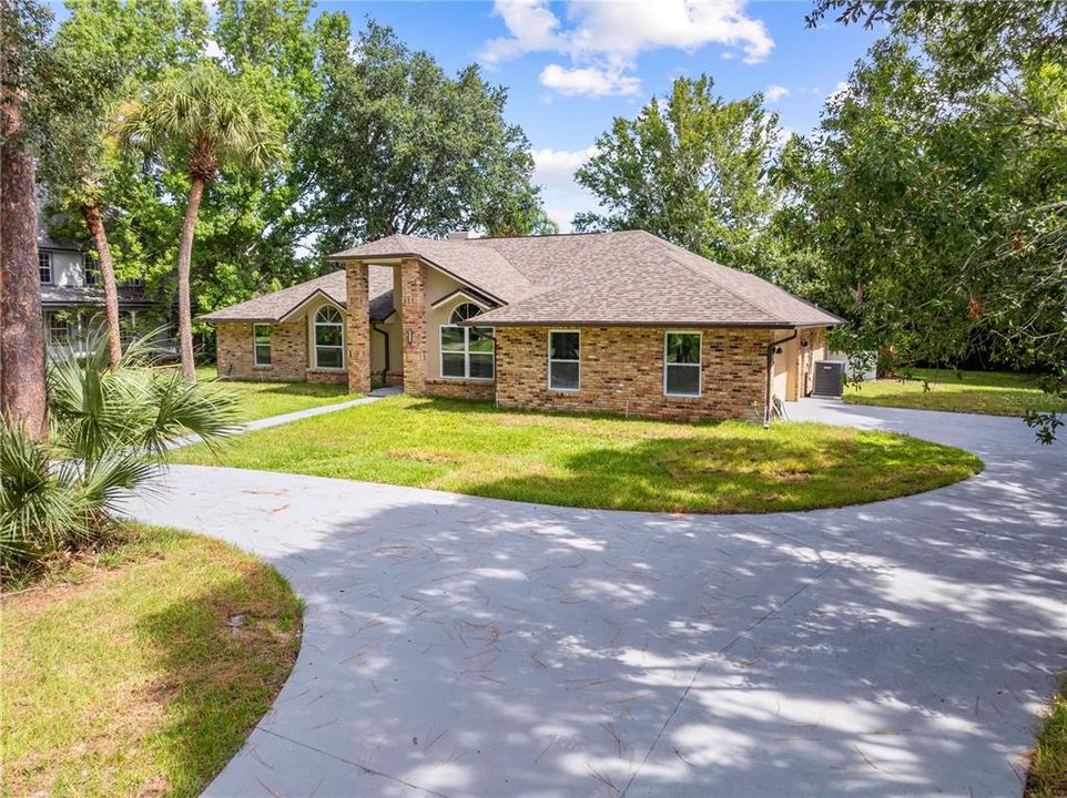 For Sale: $600,000 (4 beds, 3 baths, 2445 Square Feet)