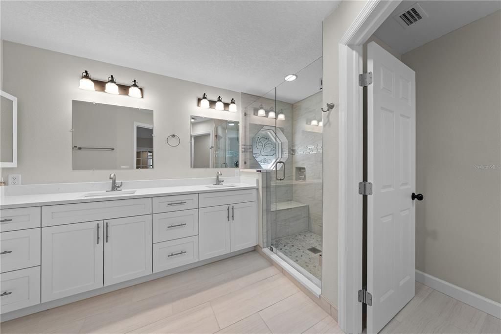 For Sale: $600,000 (4 beds, 3 baths, 2445 Square Feet)