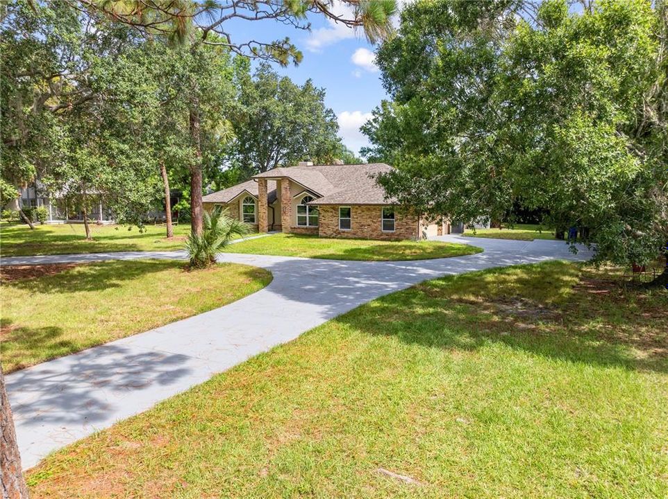 For Sale: $600,000 (4 beds, 3 baths, 2445 Square Feet)
