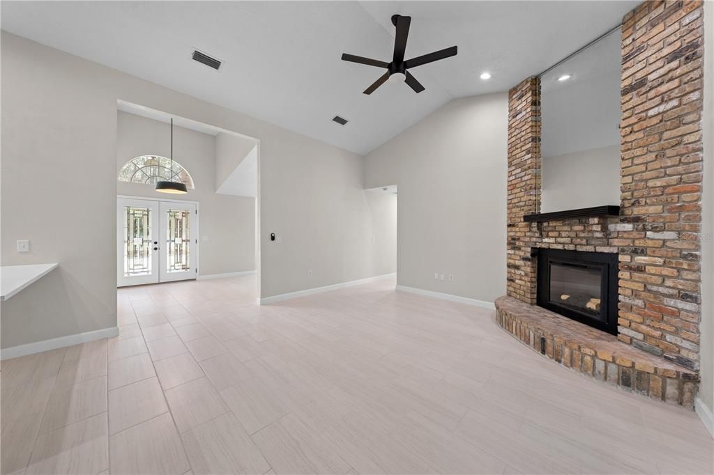 For Sale: $600,000 (4 beds, 3 baths, 2445 Square Feet)