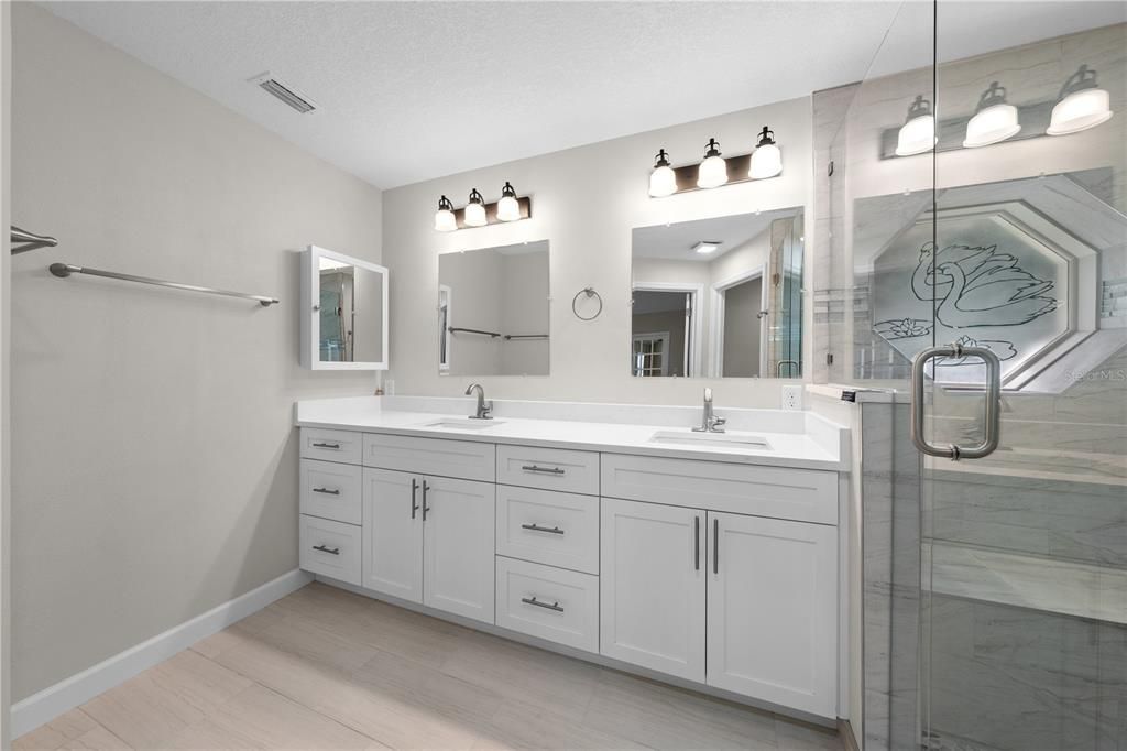 For Sale: $600,000 (4 beds, 3 baths, 2445 Square Feet)