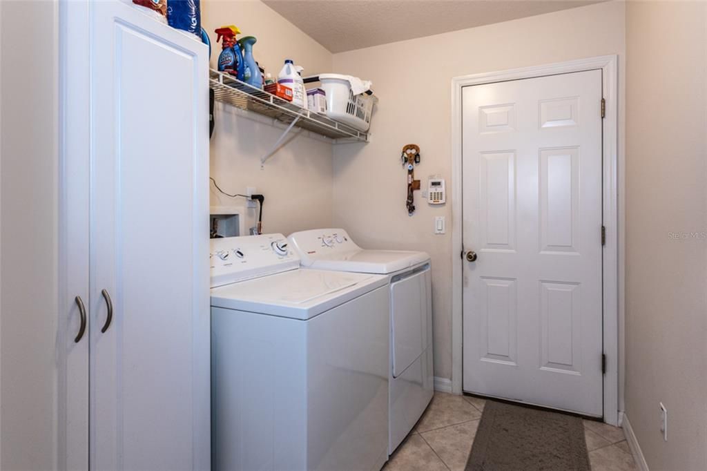 For Sale: $448,900 (3 beds, 2 baths, 2441 Square Feet)