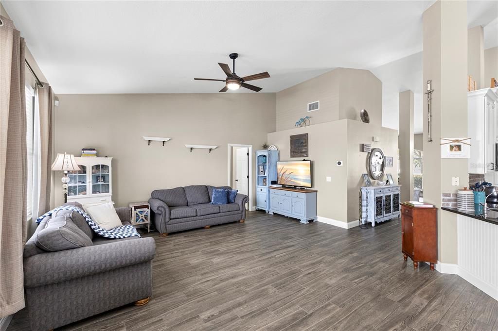 For Sale: $619,000 (4 beds, 3 baths, 2400 Square Feet)