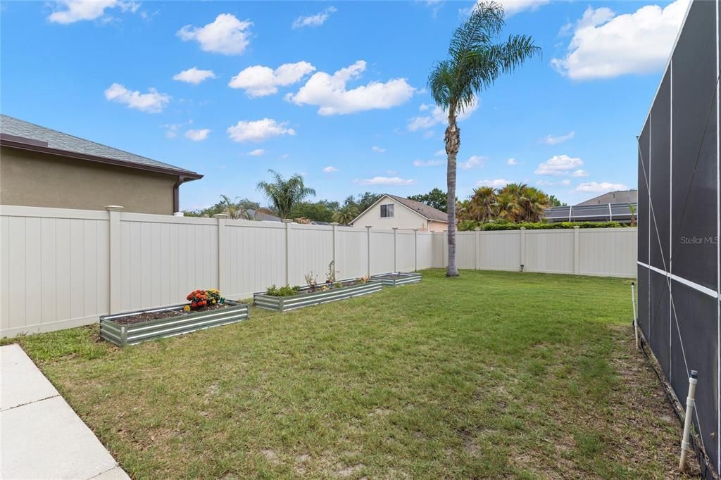 For Sale: $619,000 (4 beds, 3 baths, 2400 Square Feet)