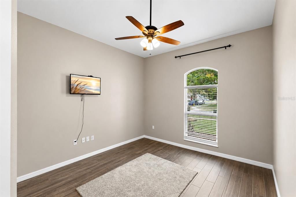 For Sale: $619,000 (4 beds, 3 baths, 2400 Square Feet)