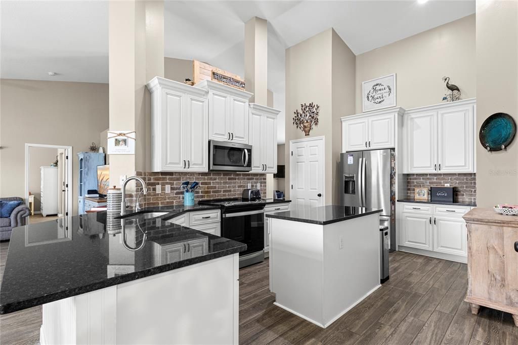 For Sale: $619,000 (4 beds, 3 baths, 2400 Square Feet)